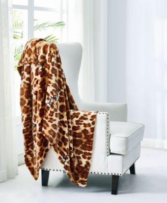 Juicy Couture - Regent Leopard 50" x 70" Plush Throw