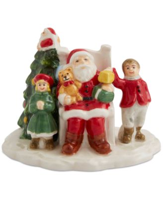 Spode - Village Santa with Children Figurine