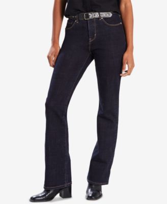 Levi's - Classic Bootcut Jeans