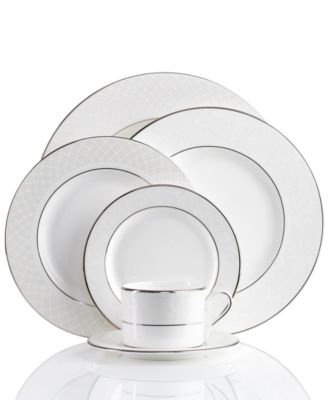 Lenox - "Venetian Lace" 5-Piece Place Setting