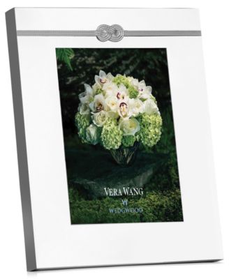 Vera Wang Wedgwood - Infinity 5" x 7"