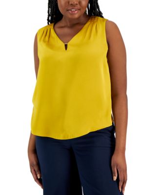 Kasper - Petite V-Neck Keyhole Blouse