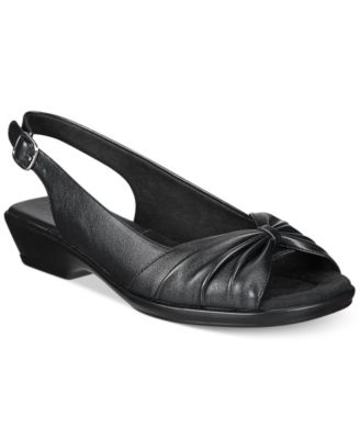 Easy Street - Fantasia Sandals