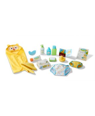 Melissa and Doug - Mine to Love Changing & Bathtime Play Set