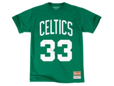 Mitchell & Ness - Boston Celtics Men's Larry Bird Hardwood Print Player T-Shirt