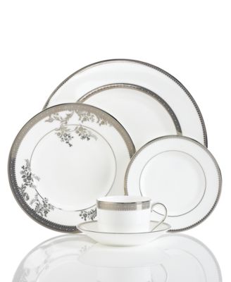 Vera Wang Wedgwood - Vera Wang "Lace" 5-Piece Place Setting