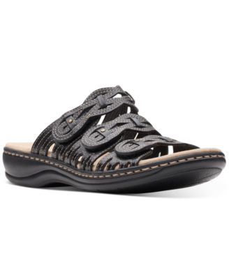 Clarks - Women's Leisa Faye Flat Sandals