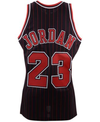 Mitchell & Ness - Men's Chicago Bulls Michael Jordan Authentic Jersey