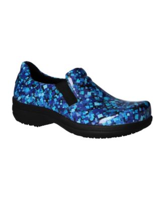 Easy Street - Bind Clogs