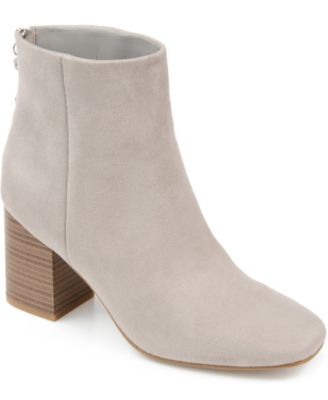 Journee Collection