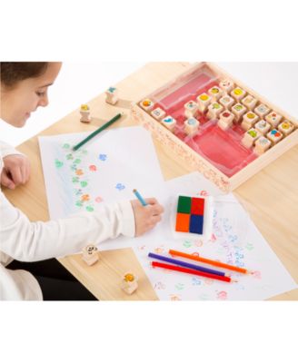Melissa and Doug - Kids' Favorite Things Wooden Stamp Set