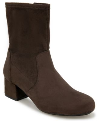 Kenneth Cole Reaction