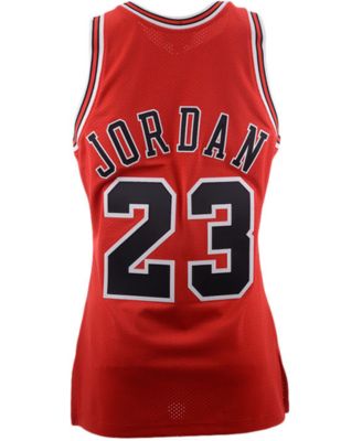 Mitchell & Ness - Men's Chicago Bulls Michael Jordan Authentic Jersey