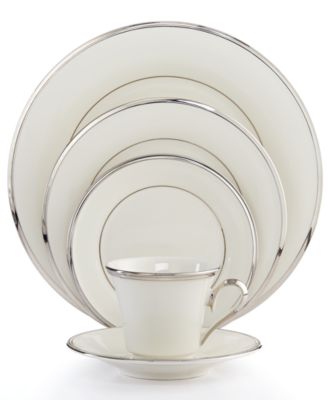 Lenox - "Solitaire" 5-Piece Place Setting