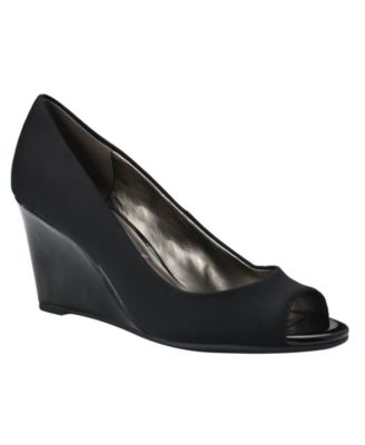 Bandolino - Tufflove Wedges