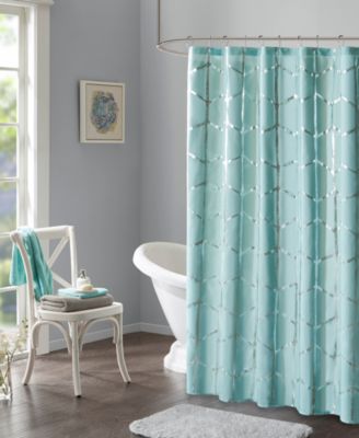 Intelligent Design - Raina 72" x 72" Printed Metallic Shower Curtain